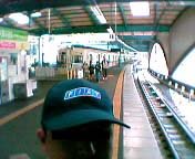 �������{